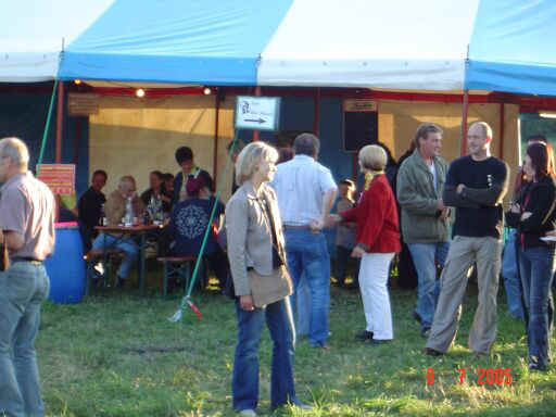 op05_18.jpg (26341 Byte)