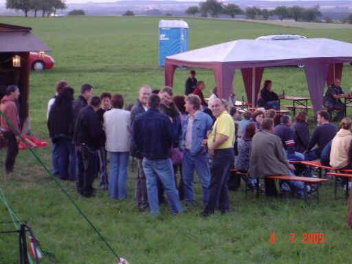 op05_22.jpg (23441 Byte)