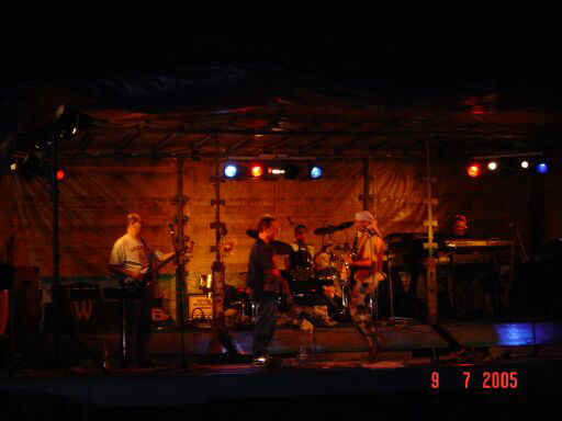 op05_30.jpg (17157 Byte)