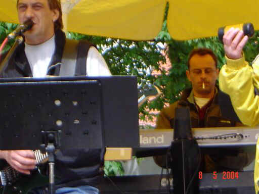 mf_tom_3.jpg (39721 Byte)